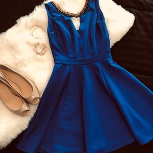 Dress 🔴 SOLD 🔴